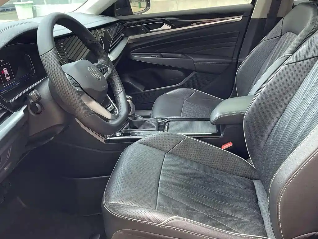 VOLKSWAGEN PASSAT 2021