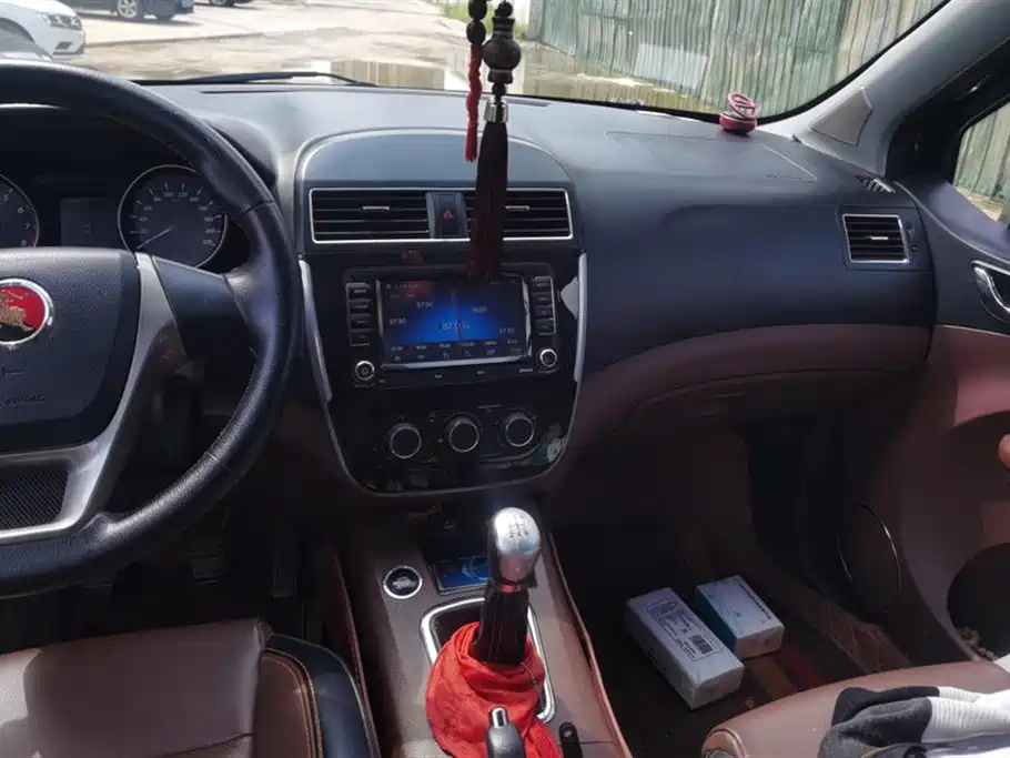 DONGFENG JOYEAR X5 2015