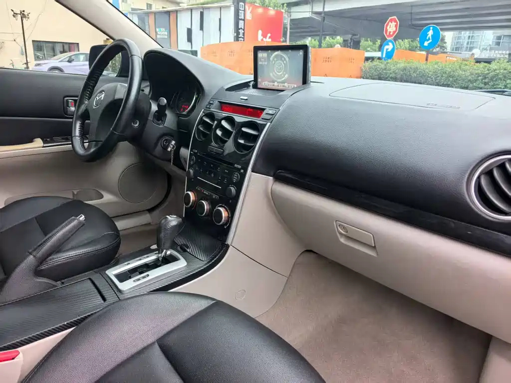 MAZDA 6 2011