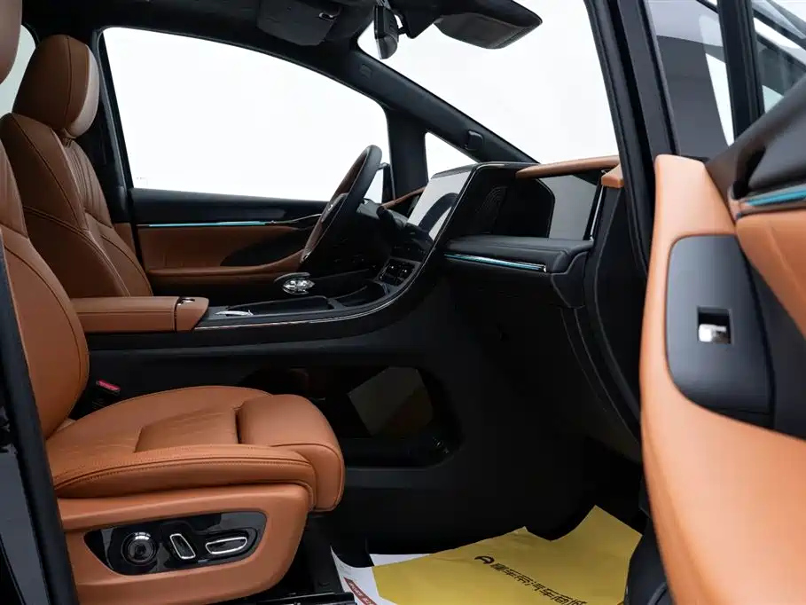 TRUMPCHI E9 2025