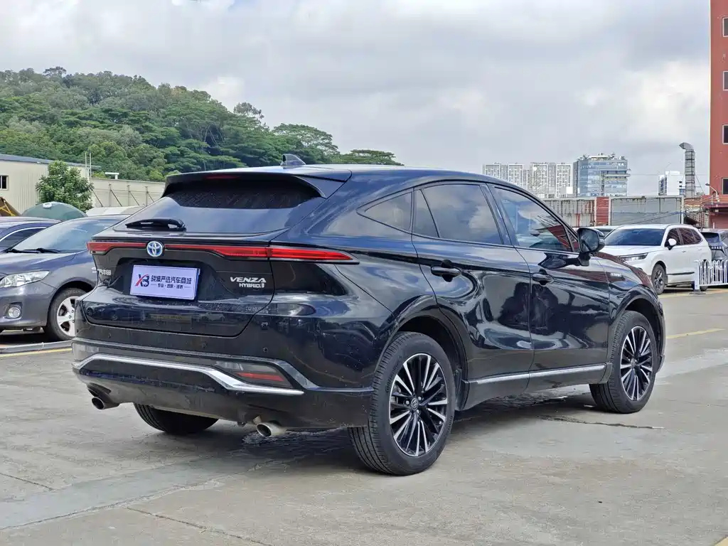 TOYOTA VENZA 2022