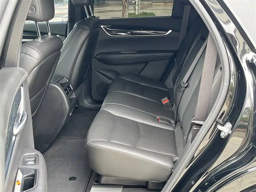 CADILLAC XT5 2022