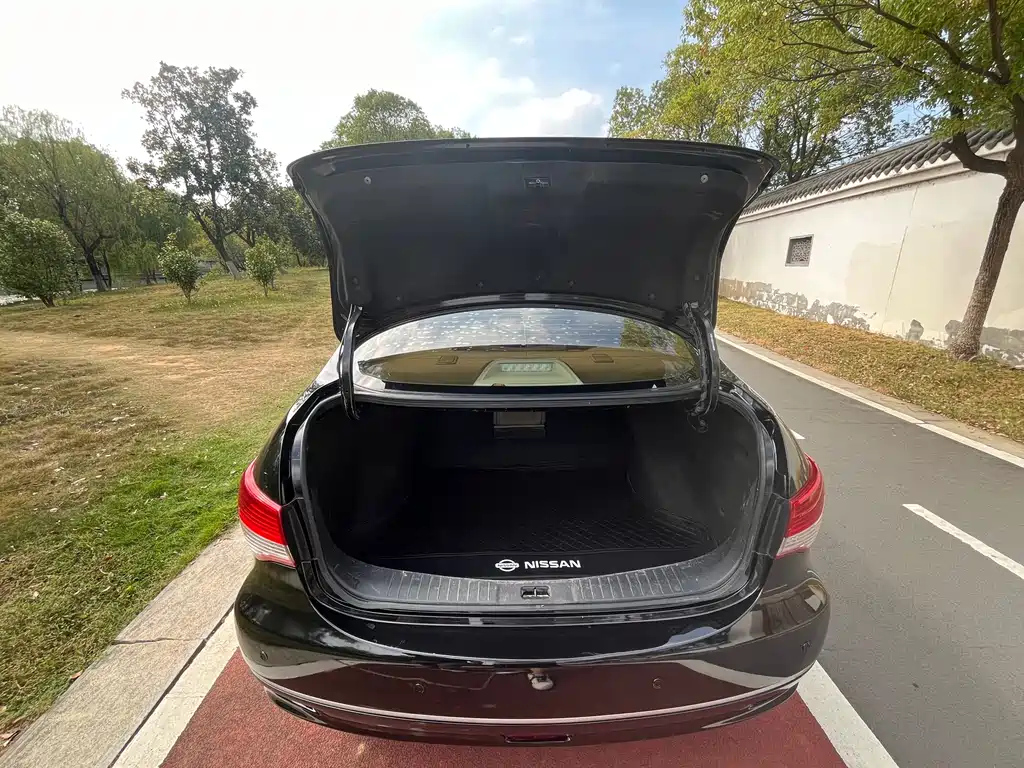 NISSAN SYLPHY 2017