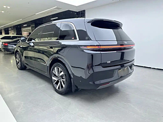 LI AUTO L8  2023 YEAR PRO 2023