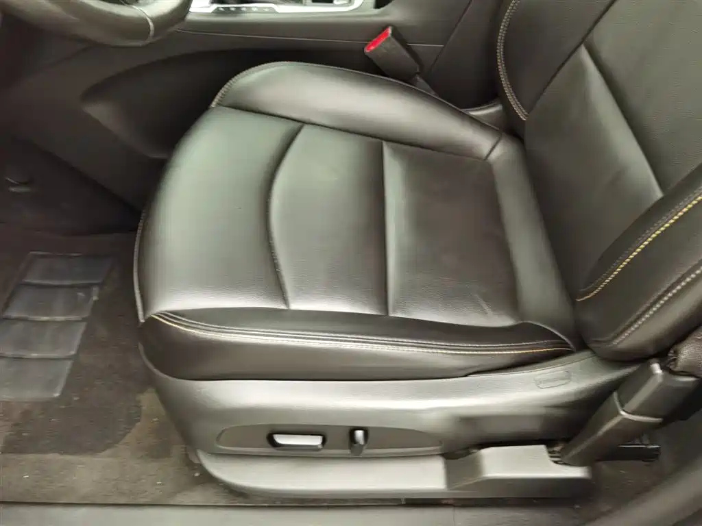 CHEVROLET EXPLORER 2022