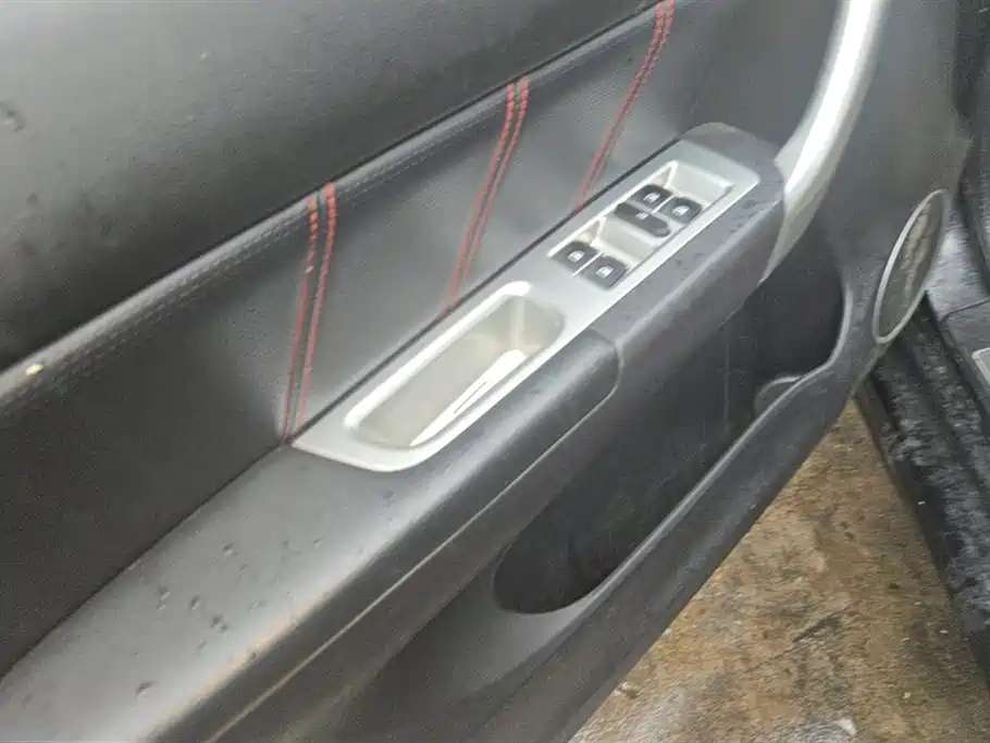 HAVAL H6 2015
