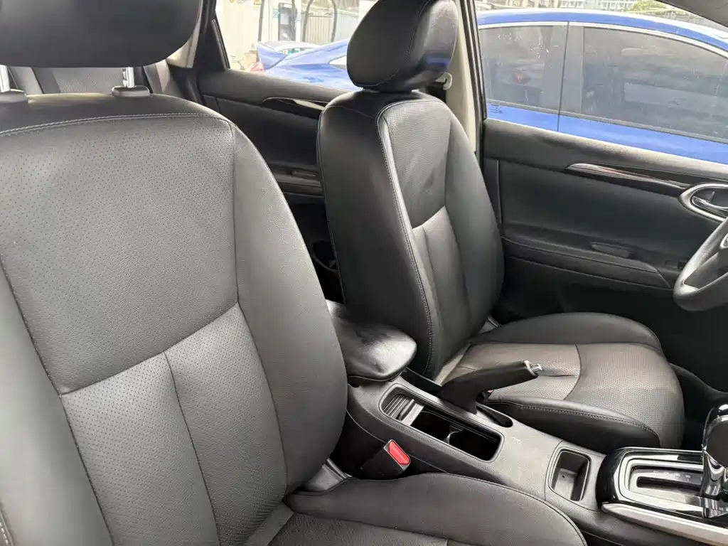 NISSAN SYLPHY 2017