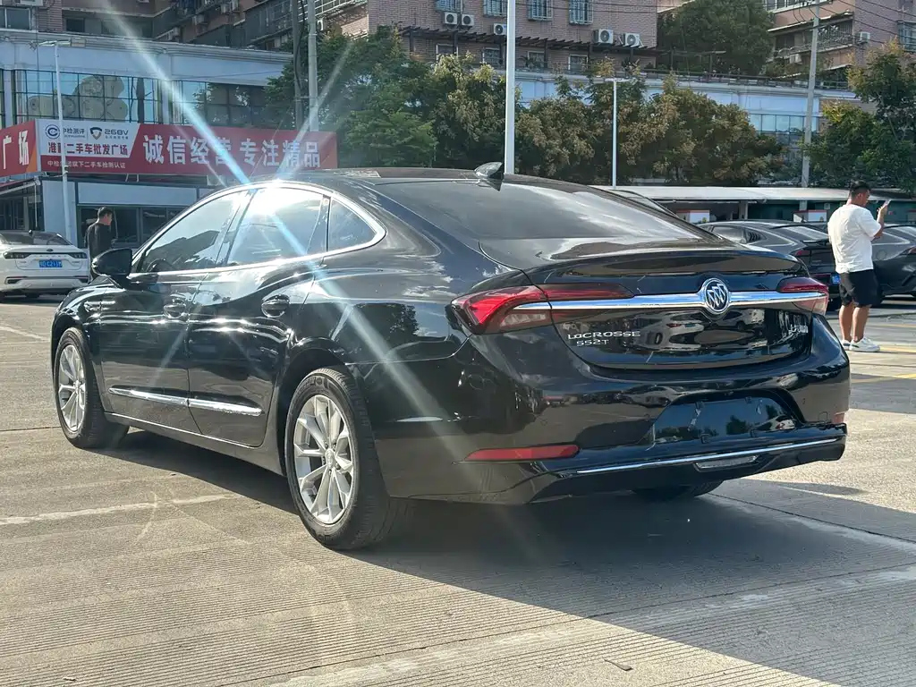 BUICK LACROSSE 2021