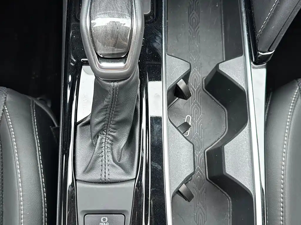TOYOTA CAMRY 2024