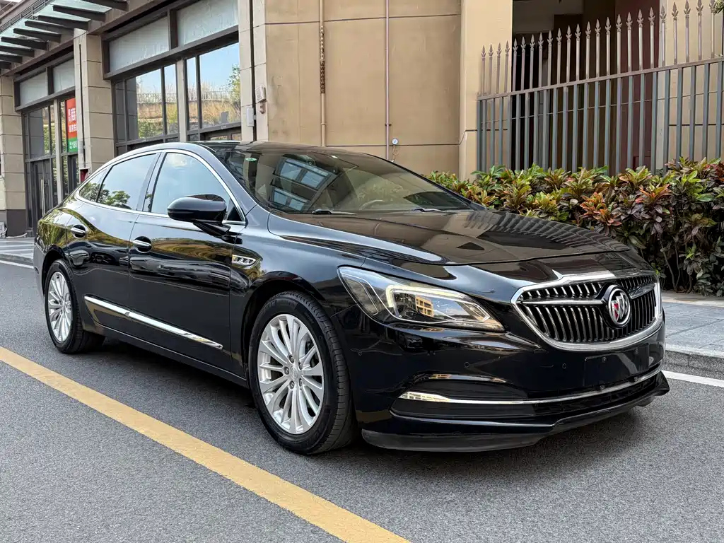 BUICK LACROSSE 2018