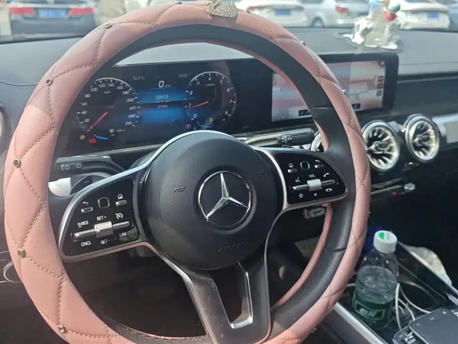 MERCEDES BENZ GLB 2022