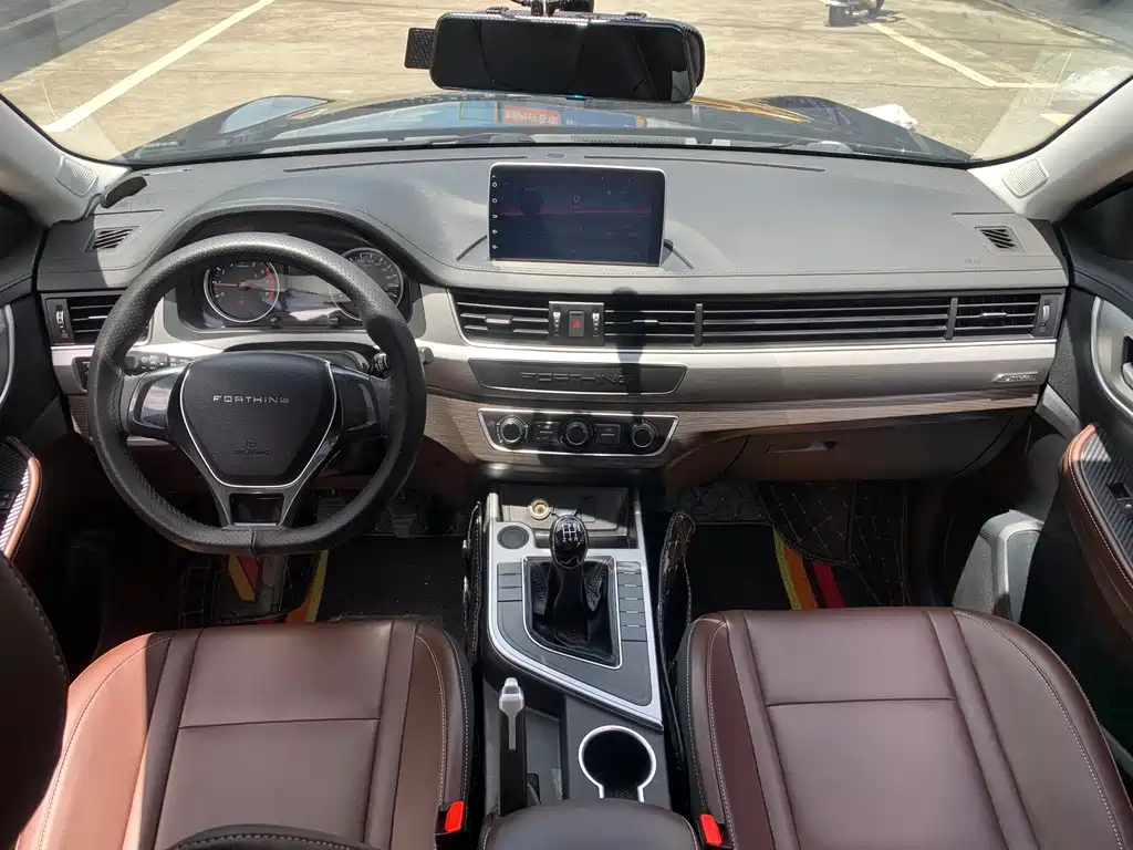 DONGFENG FORTHING T5 2022