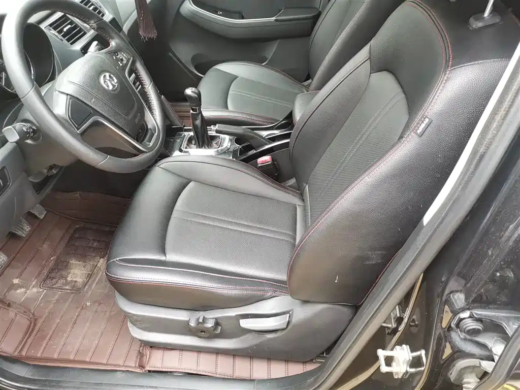 BAIC SENOVA X55 2016