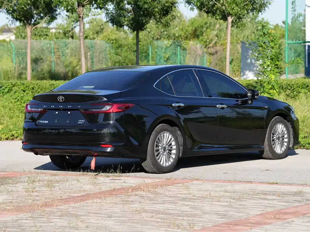 TOYOTA CAMRY 2024