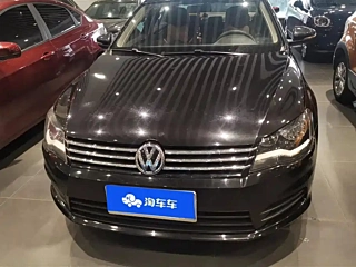 VOLKSWAGEN BORA 2013