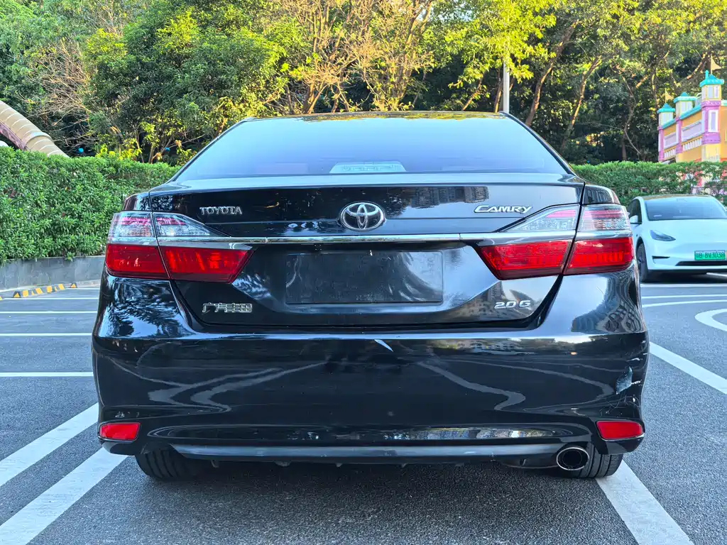 TOYOTA CAMRY 2016