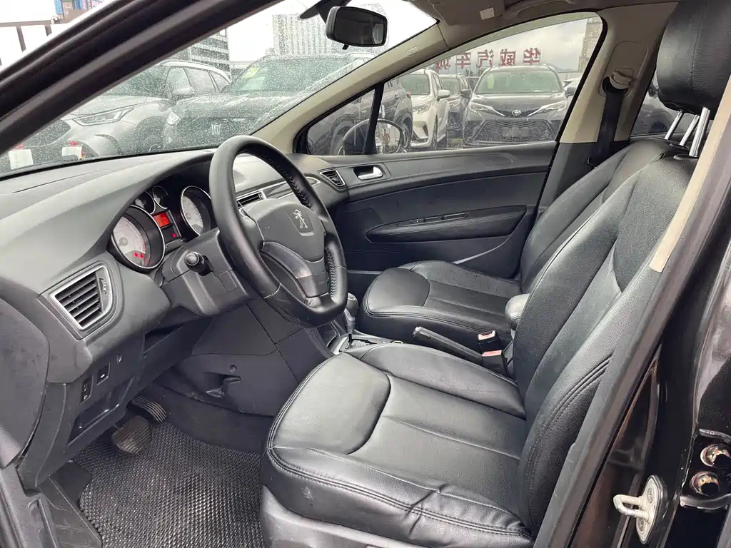 PEUGEOT 308 2014