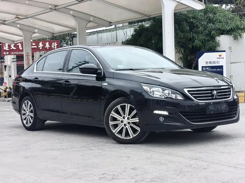 PEUGEOT 408 2017