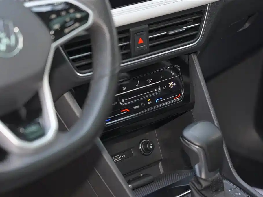 VOLKSWAGEN TIGUAN L 2022