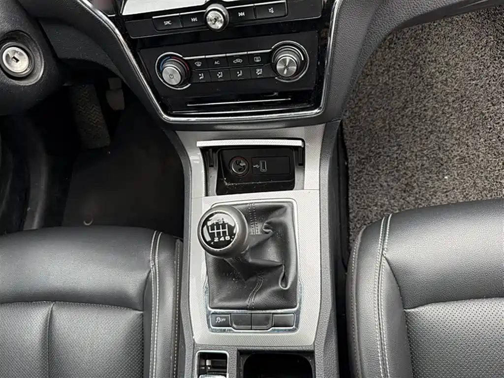 ROEWE RX5 2018