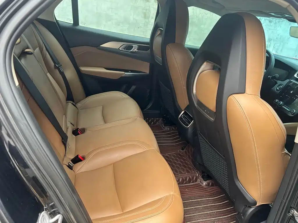 LYNK&CO 03 2019