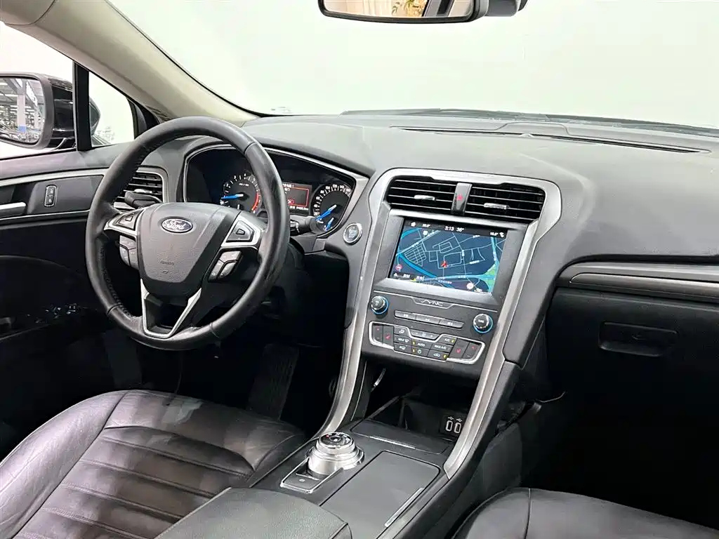 FORD MONDEO 2017