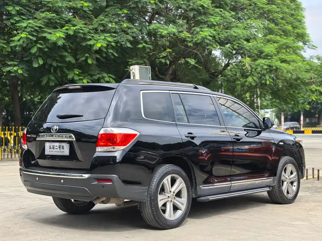 TOYOTA HIGHLANDER 2014