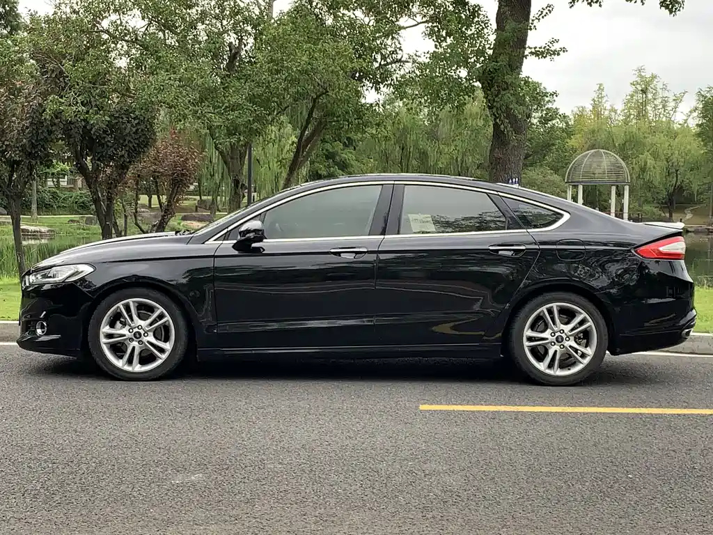 FORD MONDEO 2013