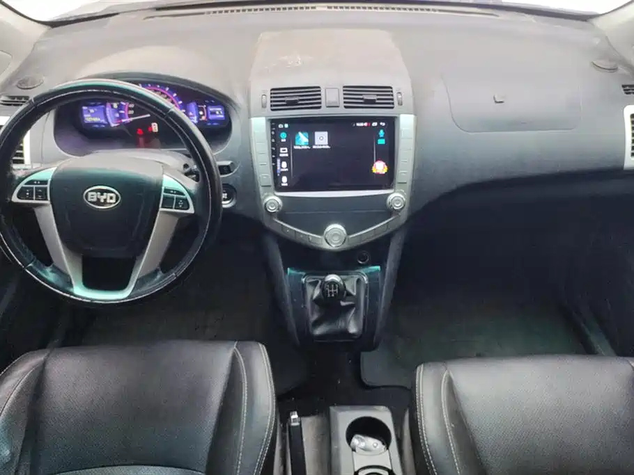 BYD S6 2014