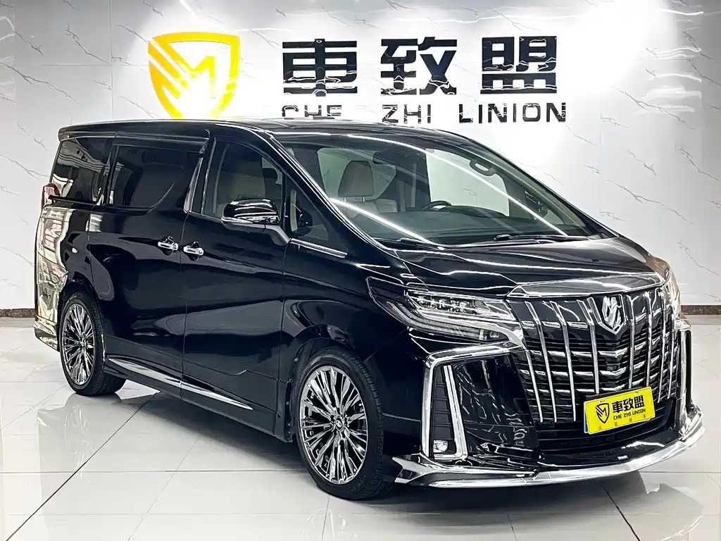 TOYOTA ALPHARD 2015