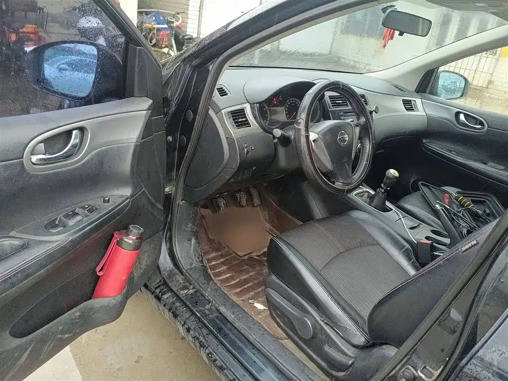 NISSAN TIIDA TIIDA 2011
