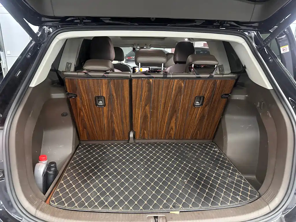 VOLKSWAGEN VILORAN 2022