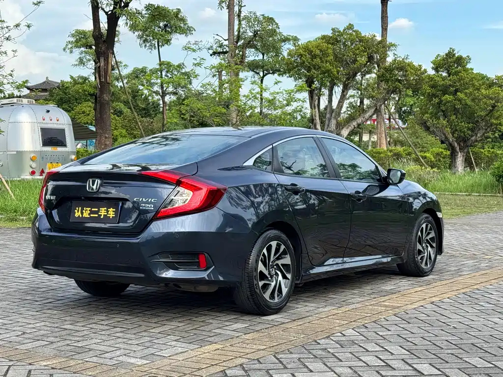 HONDA CIVIC 2019