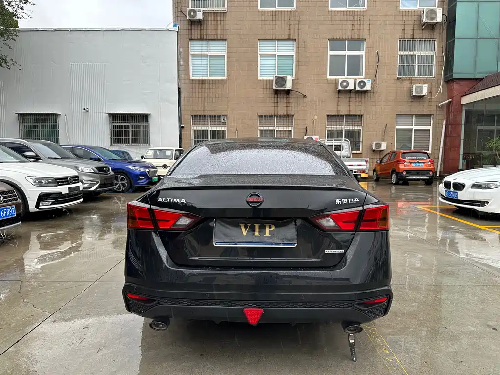 NISSAN TEANA 2021