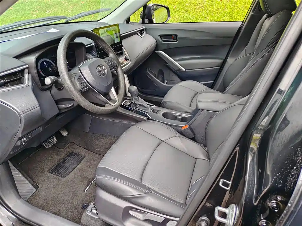 TOYOTA FRONTLANDER 2024