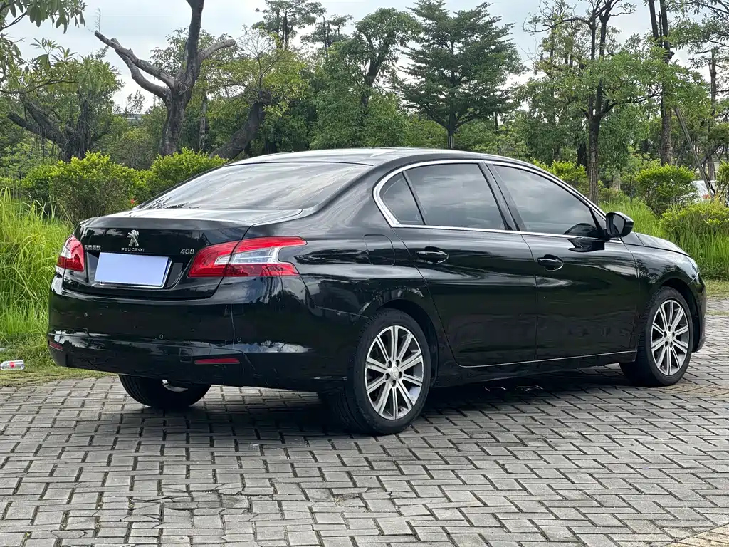 PEUGEOT 408 2014