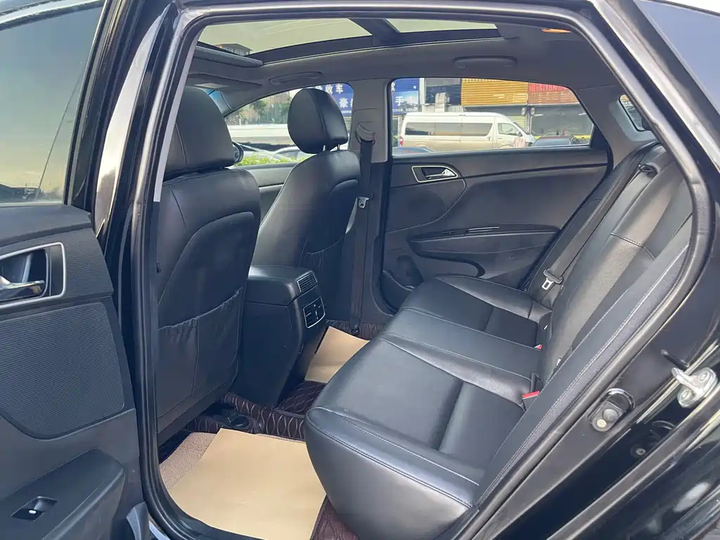 HYUNDAI MISTRA 2017