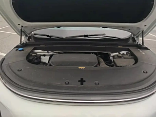 LI AUTO L6  2024 YEAR PRO 2024