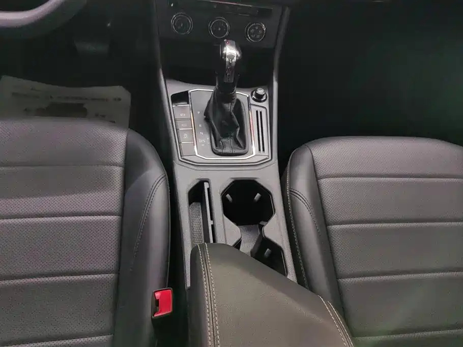 VOLKSWAGEN LAVIDA 2022