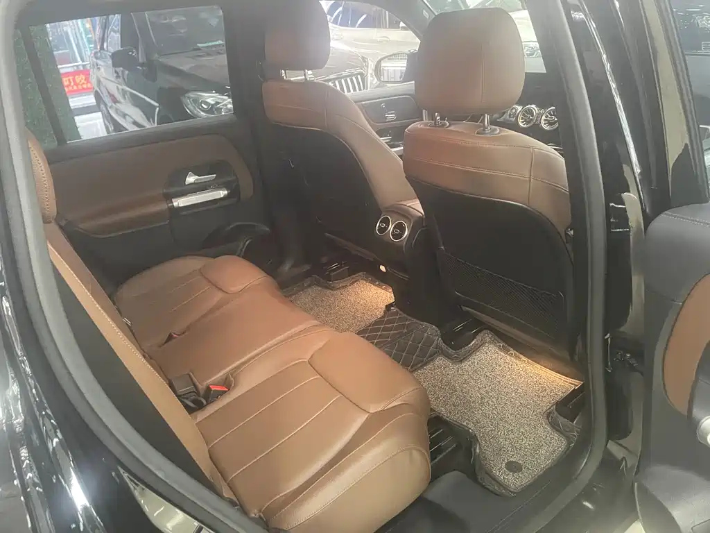 MERCEDES BENZ GLB 2021