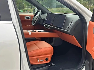 LI AUTO L6  2024 YEAR PRO 2024
