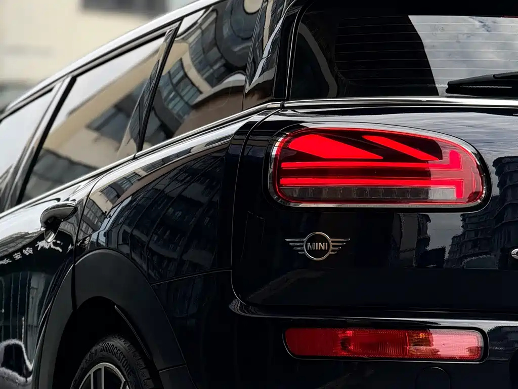 MINI CLUBMAN 2022