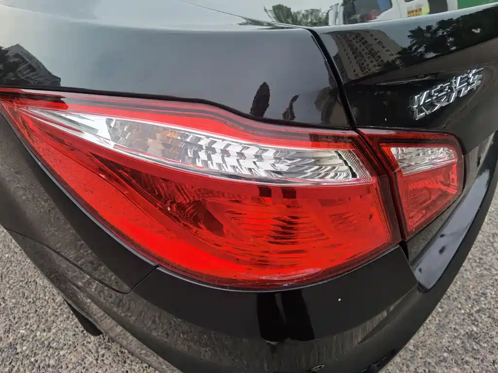 CHANGAN EADO 2014