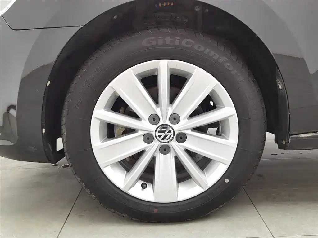 VOLKSWAGEN JETTA 2016