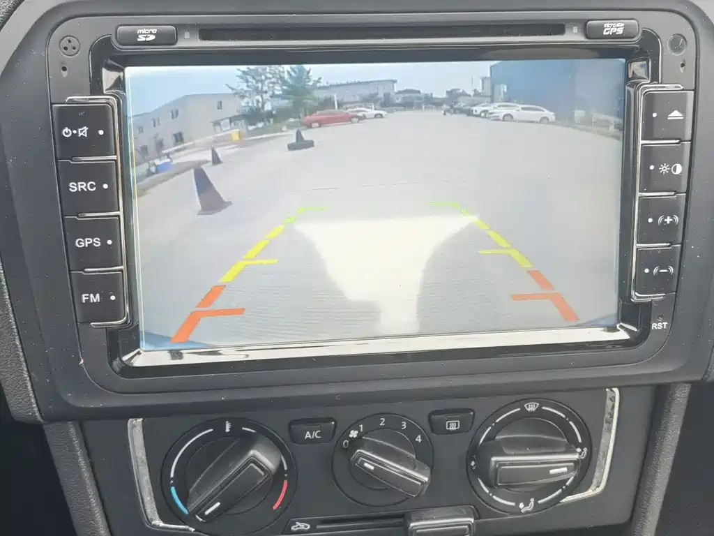 VOLKSWAGEN JETTA 2013