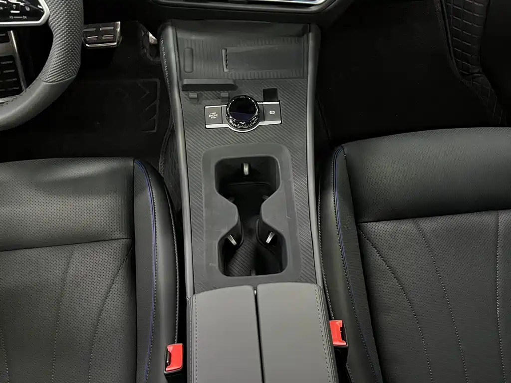 VOLKSWAGEN TIGUAN L 2025