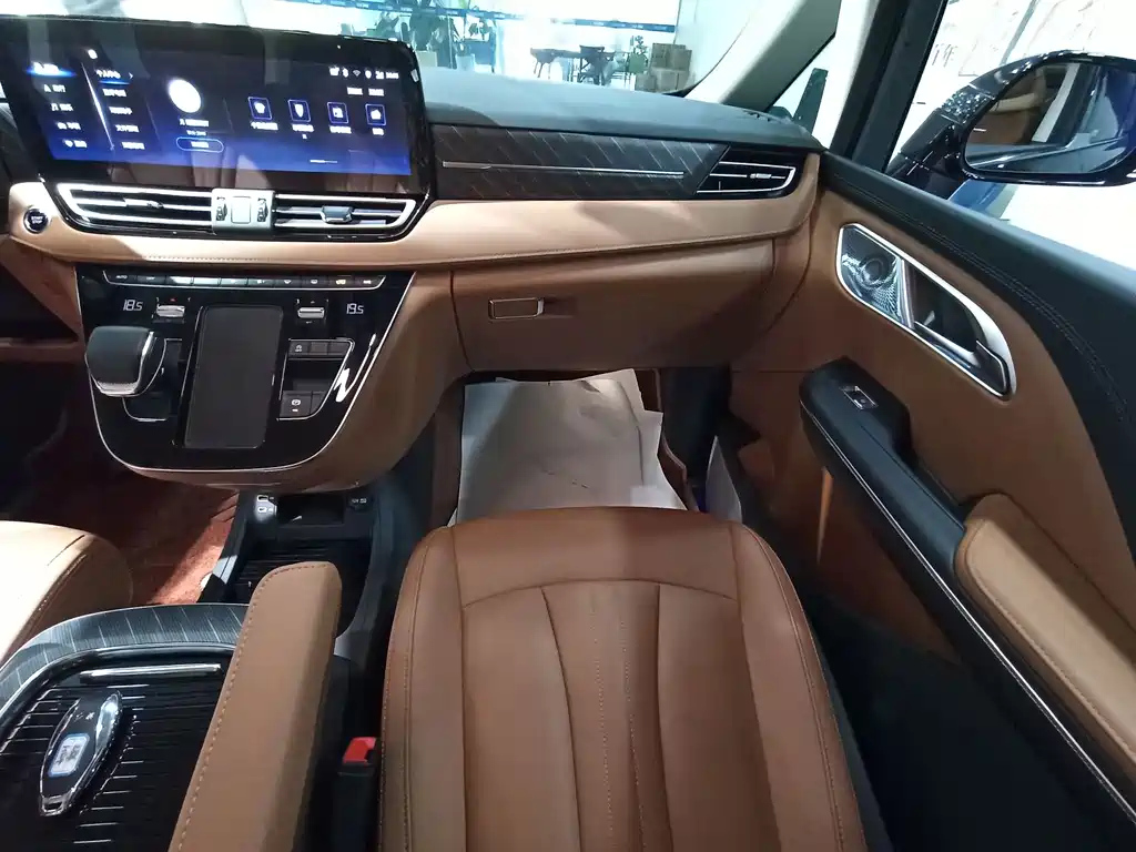HONGQI HQ9 2023