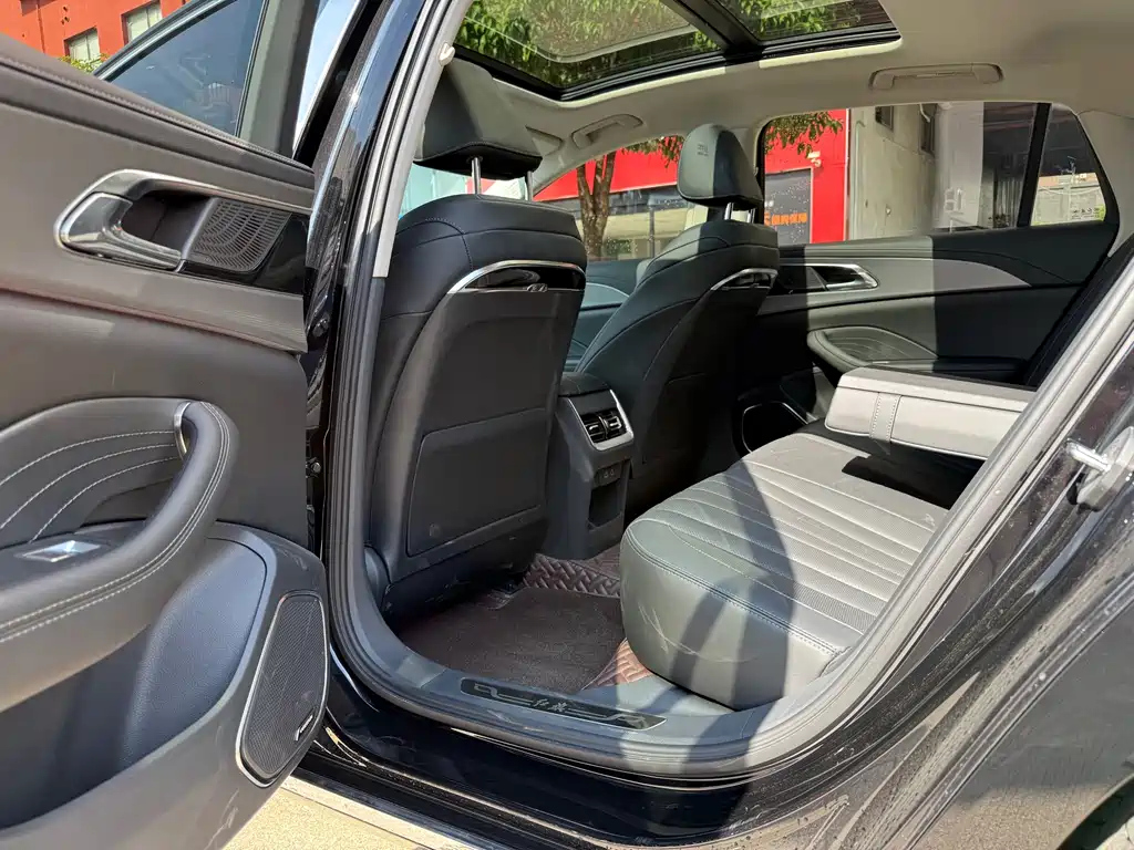 HONGQI H5 2024