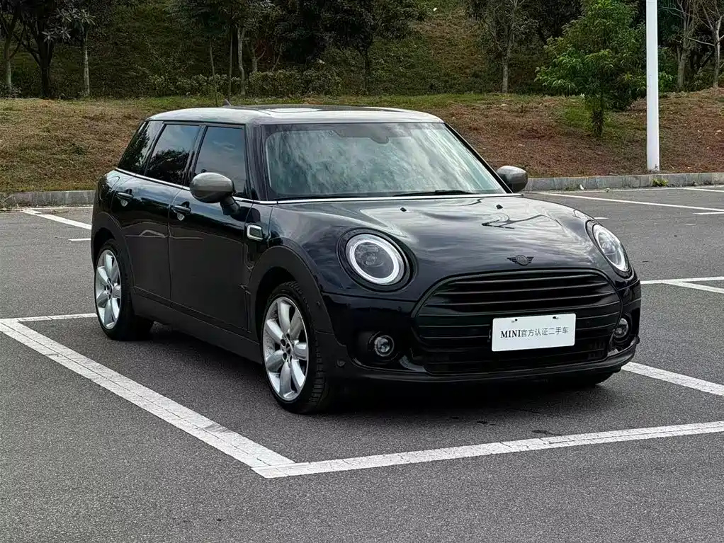 MINI CLUBMAN 2022