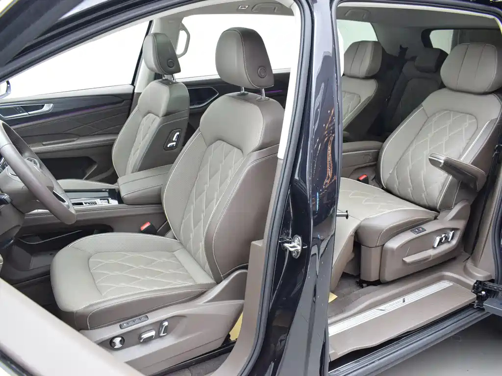 VOLKSWAGEN VILORAN 2024